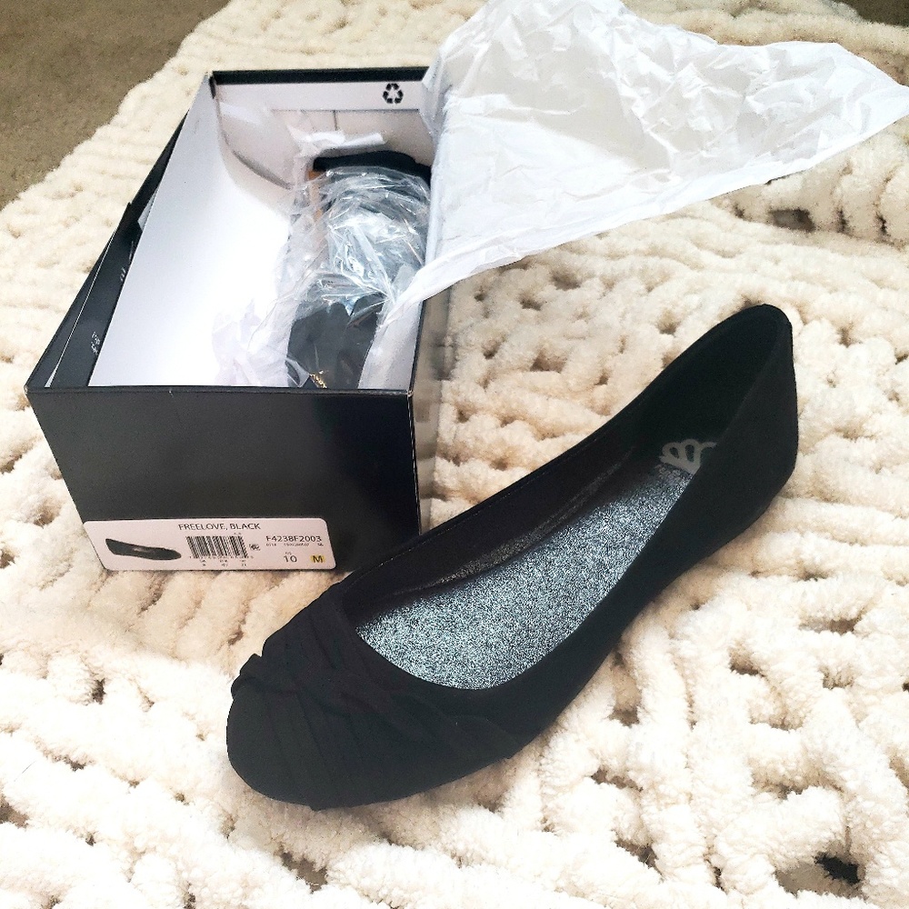 NWT Fergalicious By Fergie Flats